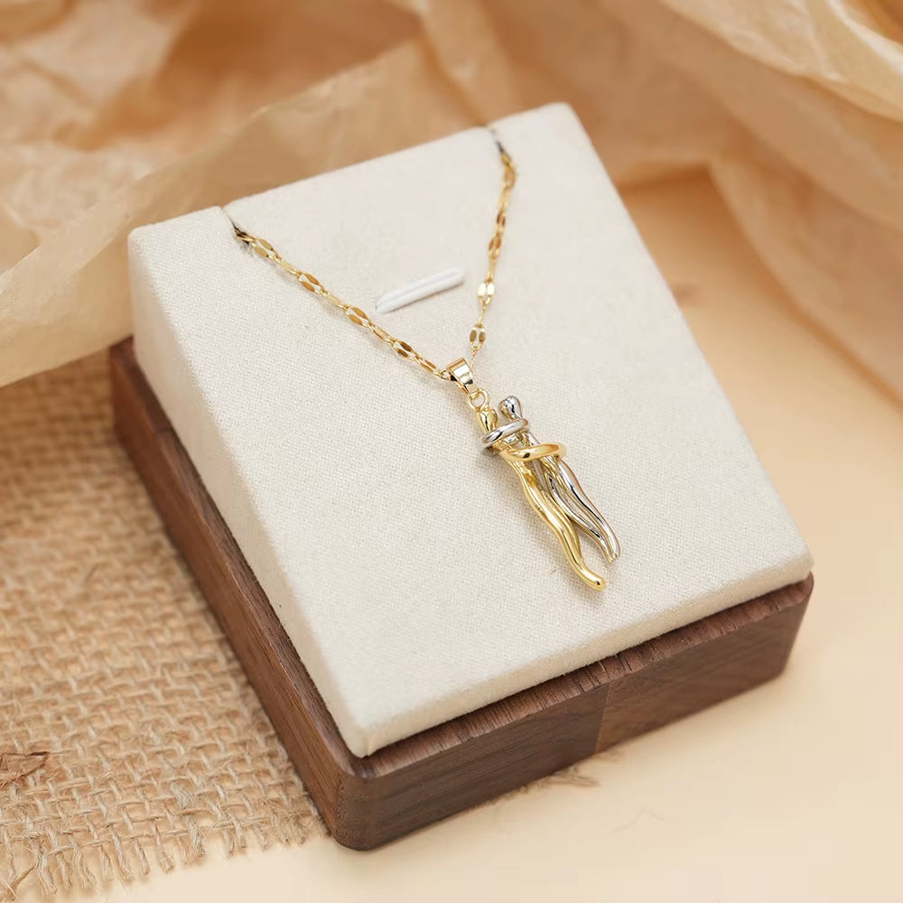 Stainless Steel Couple Hugging Pendant Necklace for Women Men Silver Color Love Chain Good Friend Gifts Fashion Jewelry